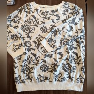 LOFT white/grey damask pullover sweater